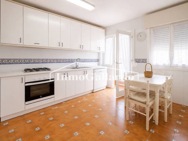 3 soveværelse Lejlighed til salg i El Palo, Málaga by - € 777.500 (Ref: 9788099)