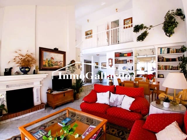 6 chambre Villa/Maison Semi-Mitoyenne à vendre à Malaga ville avec garage - 1 057 000 € (Ref: 9788100)