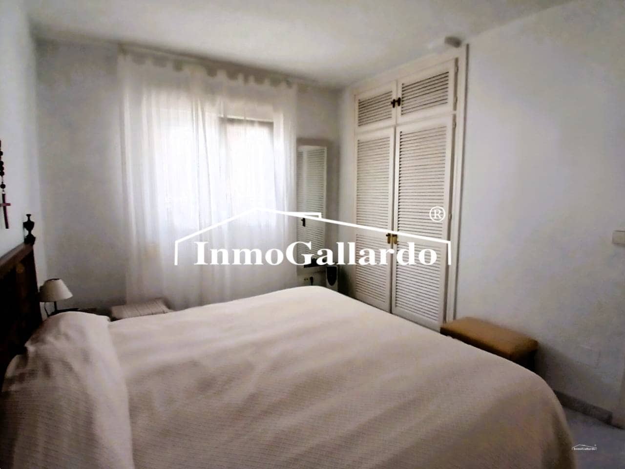 6 soveværelse Semi-Rækkehus til salg i Malaga by med garage - € 1.057.000 (Ref: 9788100)
