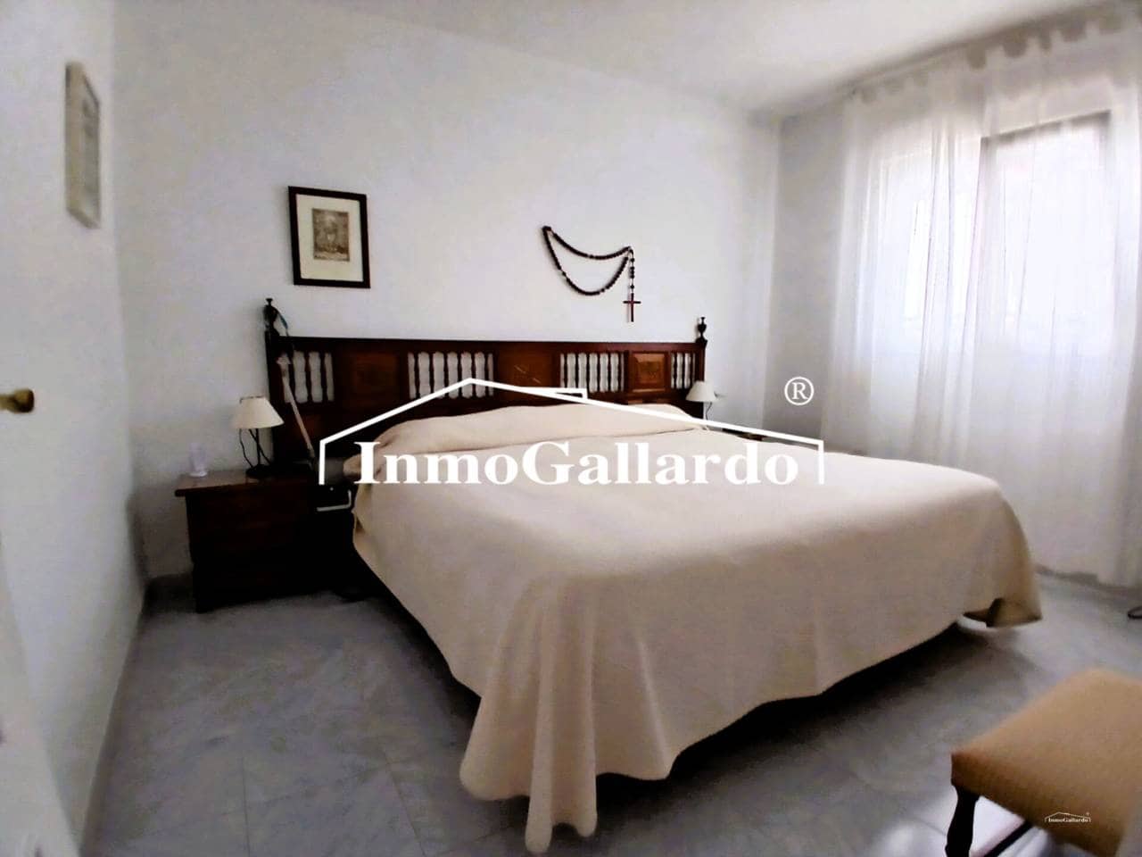 6 soveværelse Semi-Rækkehus til salg i Malaga by med garage - € 1.057.000 (Ref: 9788100)