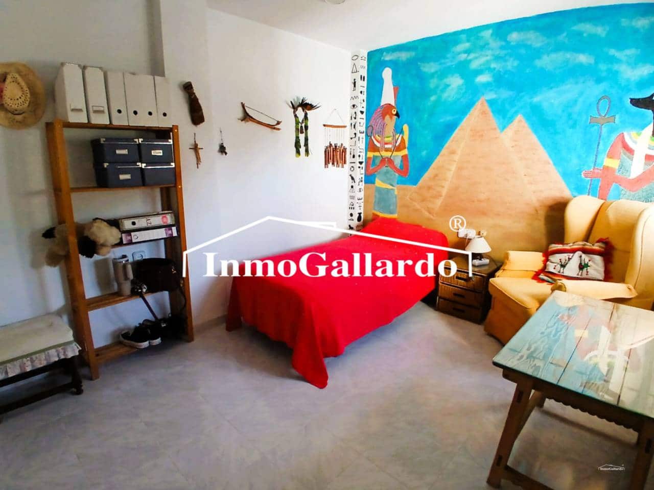 6 soveværelse Semi-Rækkehus til salg i Malaga by med garage - € 1.057.000 (Ref: 9788100)