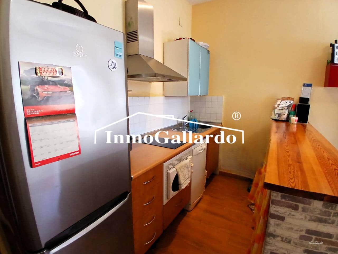 6 soveværelse Semi-Rækkehus til salg i Malaga by med garage - € 1.057.000 (Ref: 9788100)