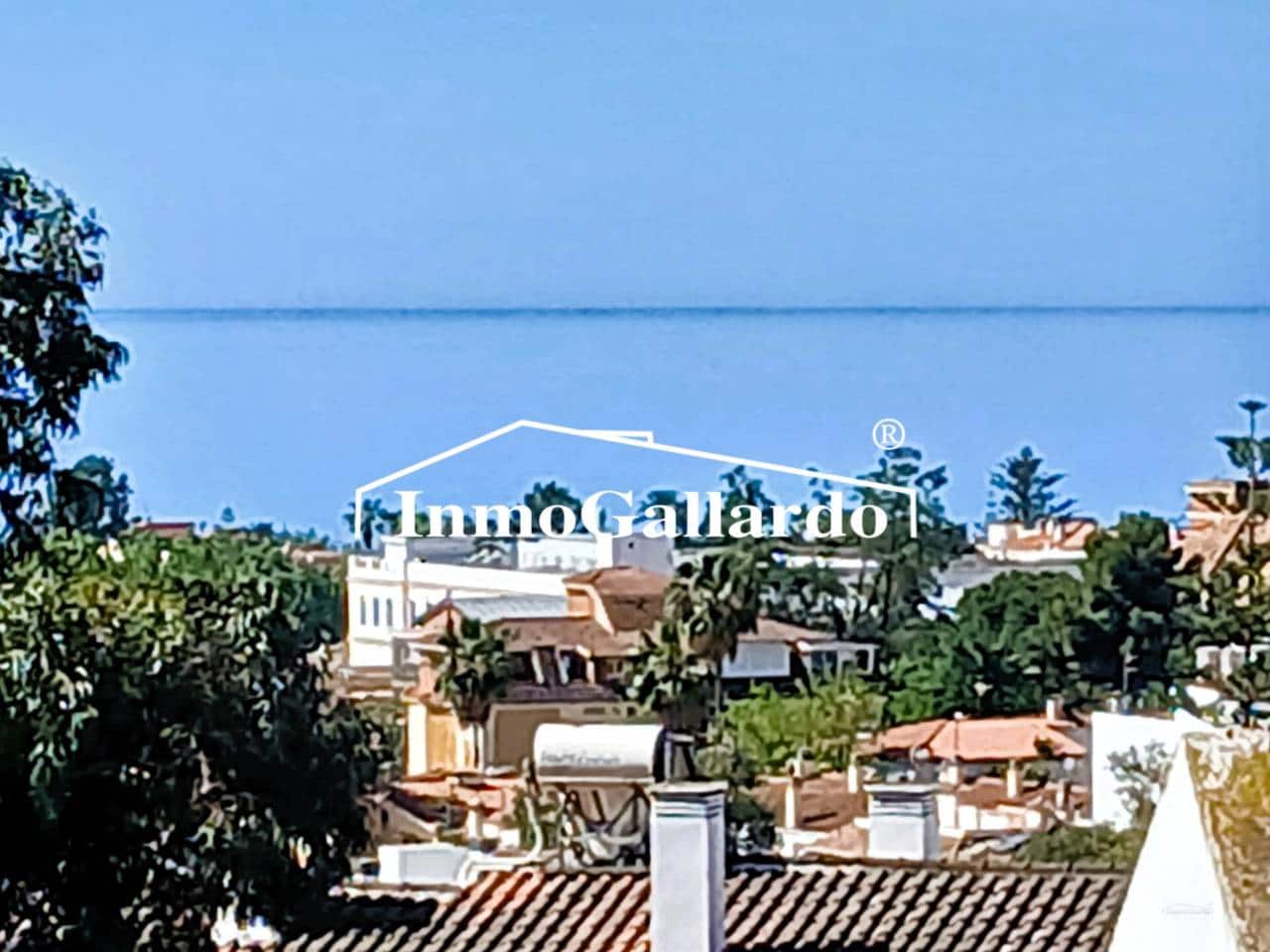 6 soveværelse Semi-Rækkehus til salg i Malaga by med garage - € 1.057.000 (Ref: 9788100)