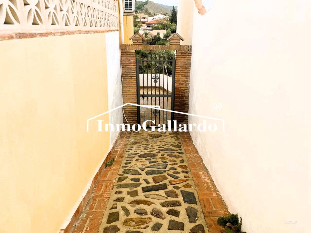 3 soveværelse Byhus til salg i Malaga by - € 459.000 (Ref: 9790005)