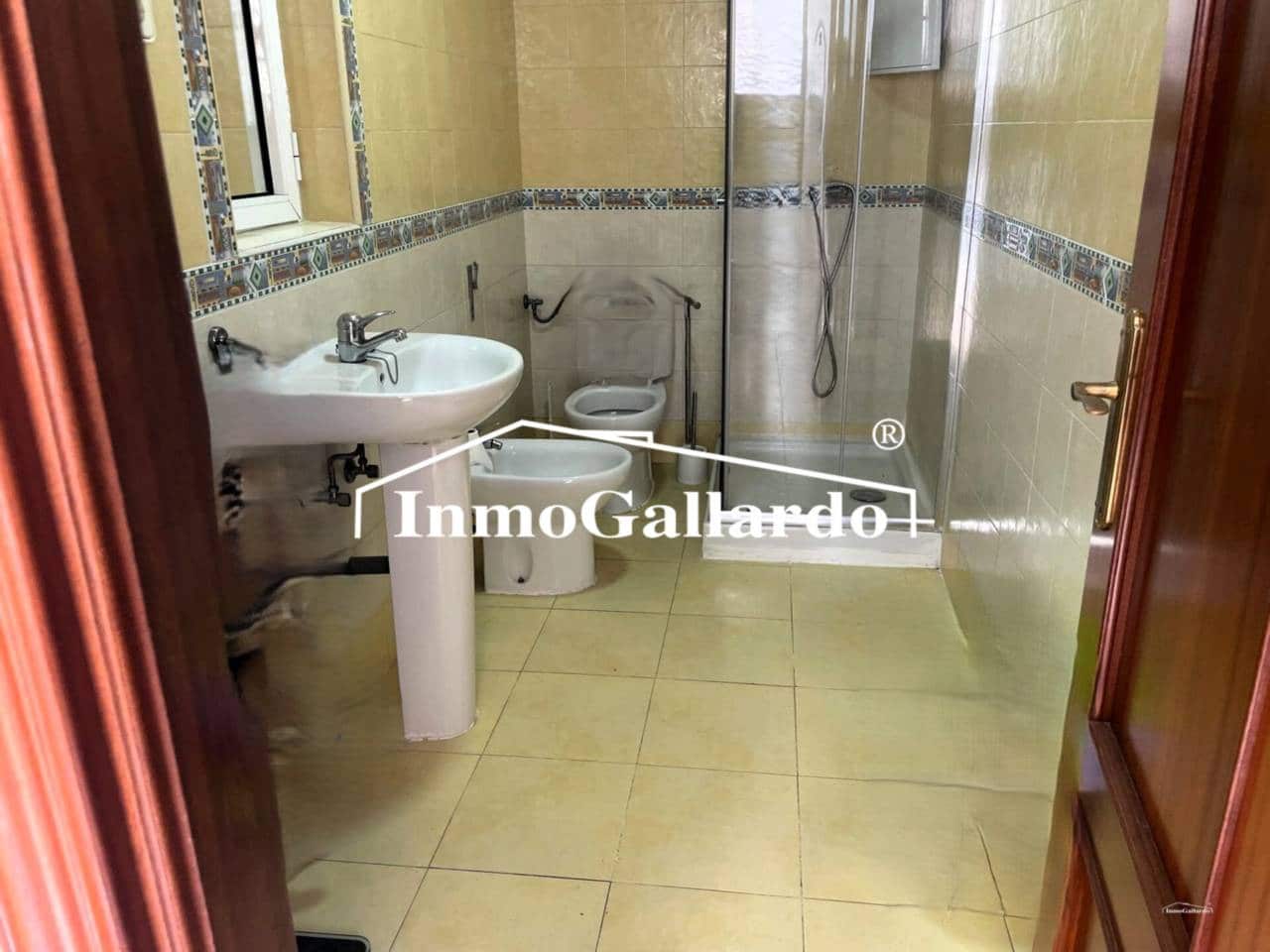 3 soveværelse Byhus til salg i Malaga by - € 459.000 (Ref: 9790005)