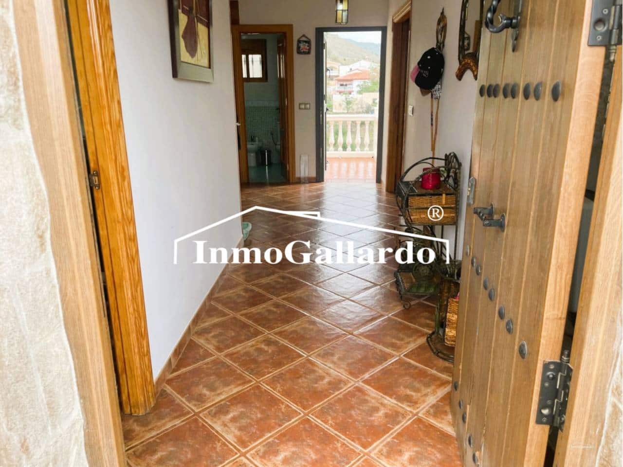 3 soveværelse Byhus til salg i Malaga by - € 459.000 (Ref: 9790005)