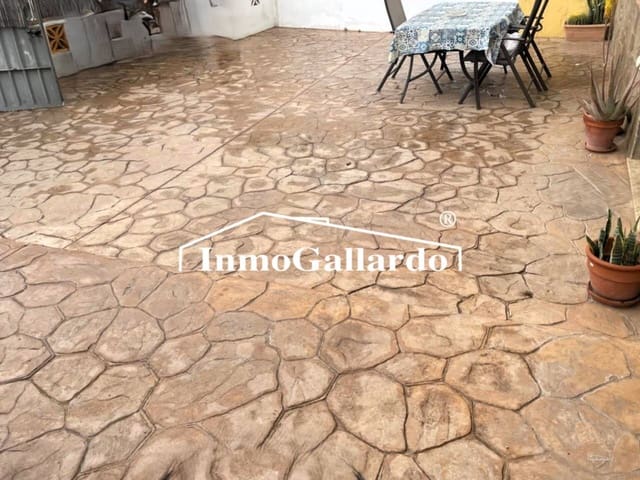 3 sypialnia Dom na sprzedaż w El Candado, Miasto Málaga - 459 000 € (Ref: 9790005)