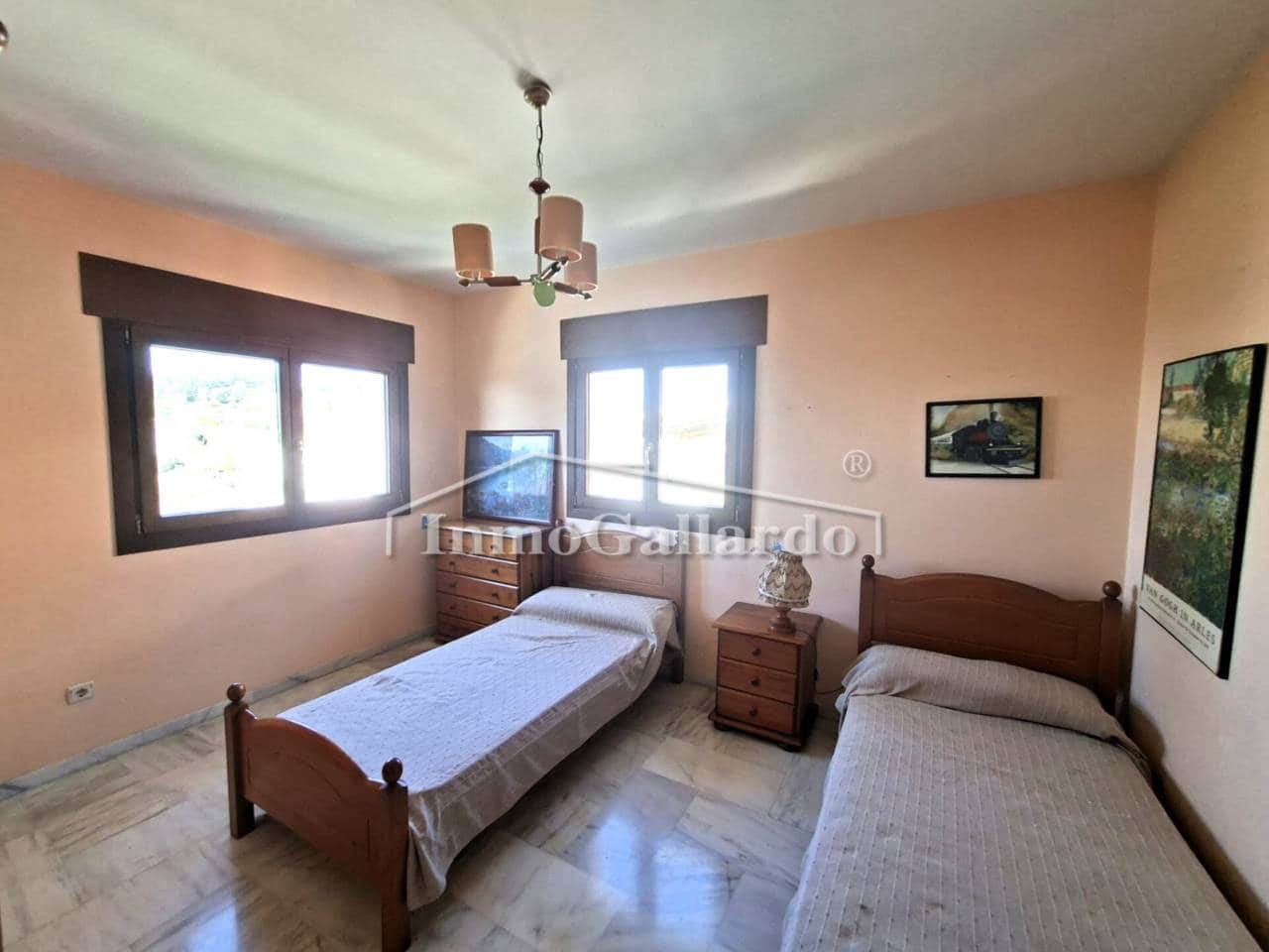 7 sypialnia Willa na sprzedaż w Miasto Malaga z basenem garażem - 1 579 000 € (Ref: 9793831)