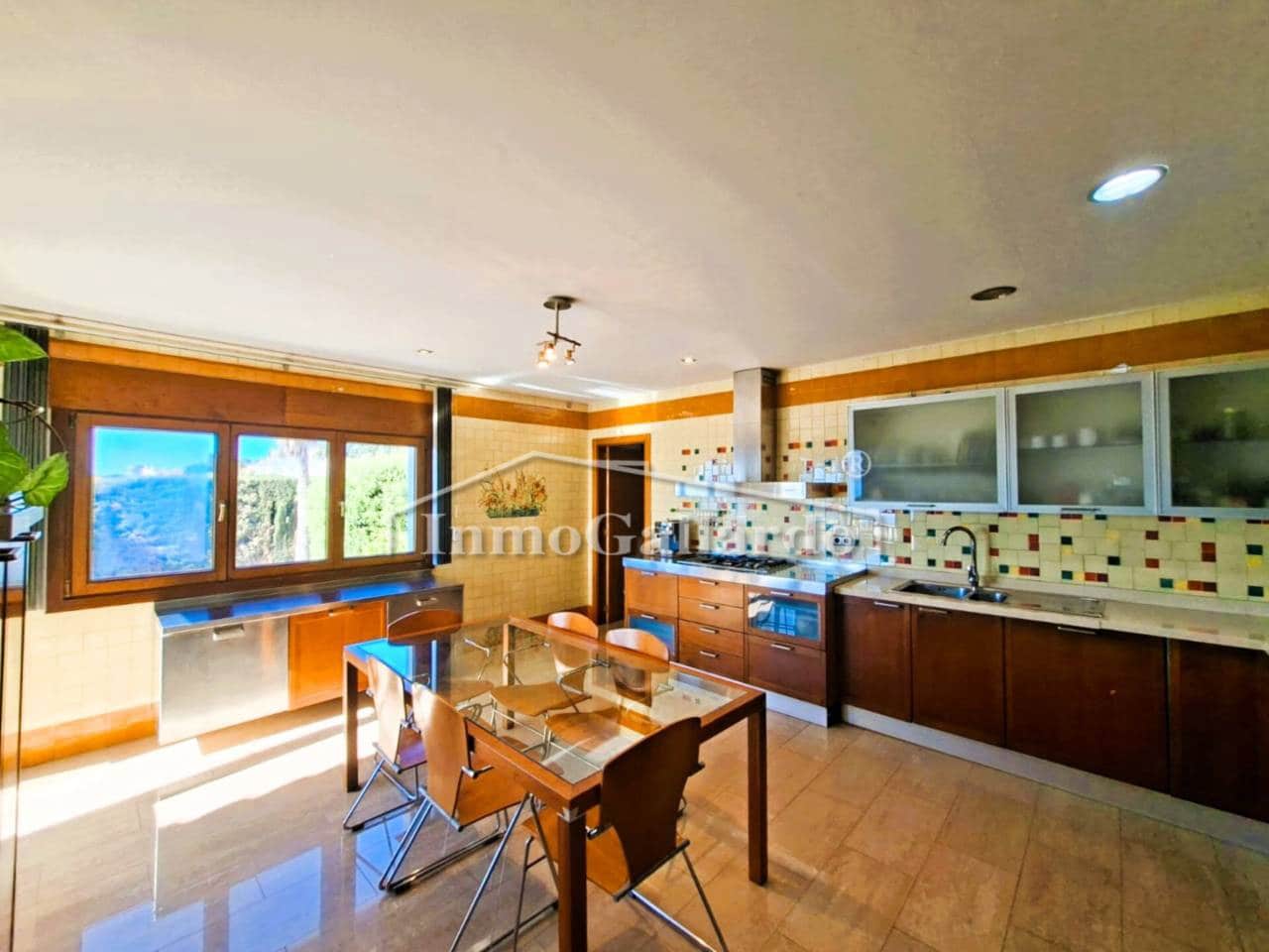 7 sypialnia Willa na sprzedaż w Miasto Malaga z basenem garażem - 1 579 000 € (Ref: 9793831)