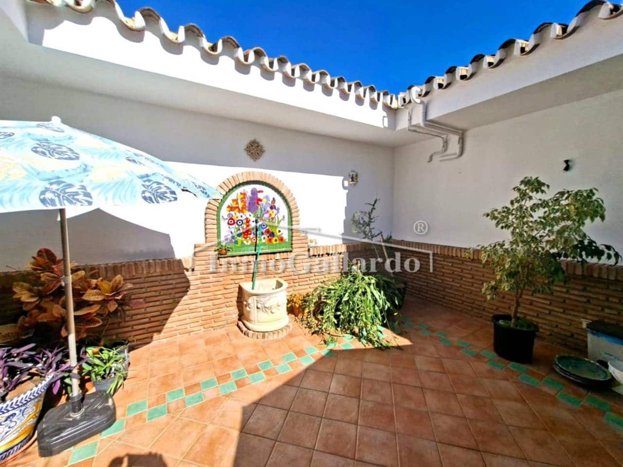 7 sypialnia Willa na sprzedaż w Miasto Malaga z basenem garażem - 1 579 000 € (Ref: 9793831)