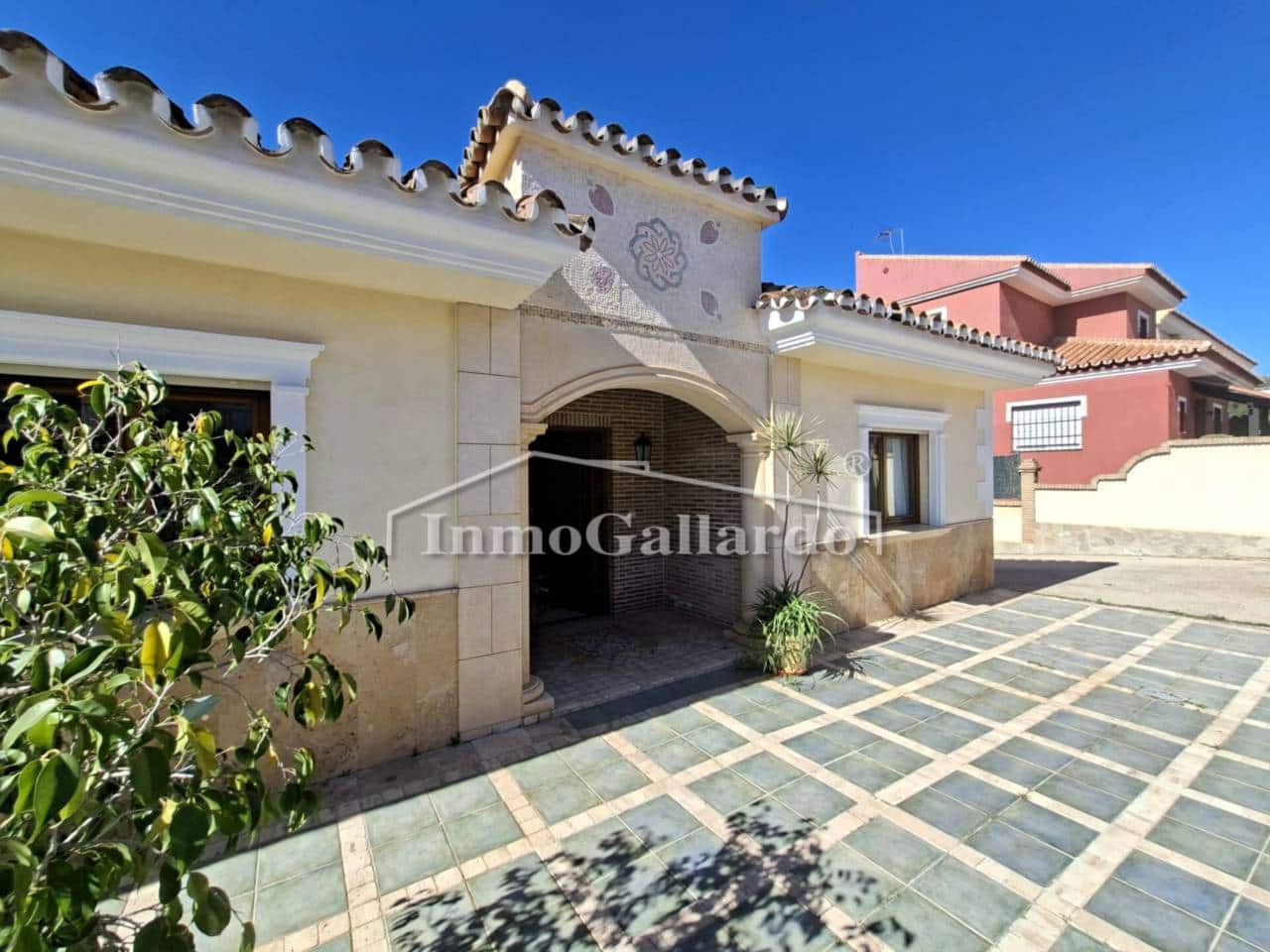 7 sypialnia Willa na sprzedaż w Miasto Malaga z basenem garażem - 1 579 000 € (Ref: 9793831)