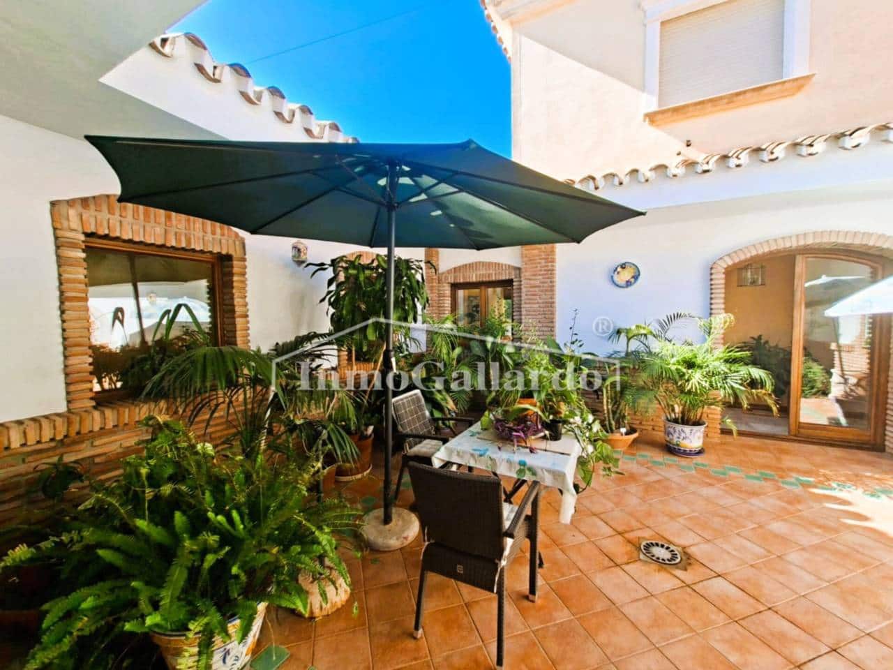 7 sypialnia Willa na sprzedaż w Miasto Malaga z basenem garażem - 1 579 000 € (Ref: 9793831)