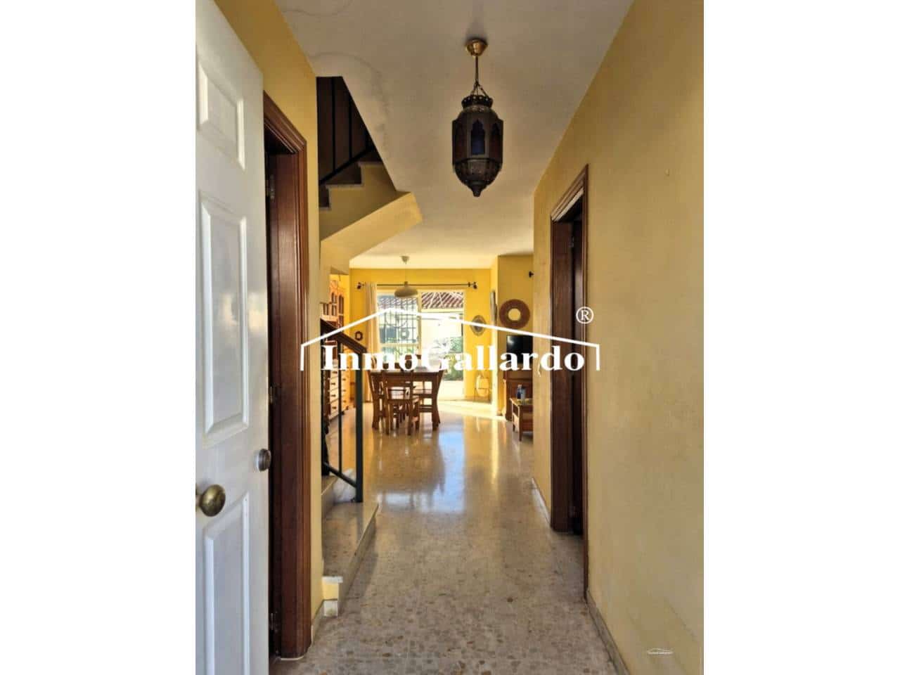 3 Zimmer Doppelhaus zu verkaufen in Velez-Malaga mit Pool Garage - 390.000 € (Ref: 9807543)