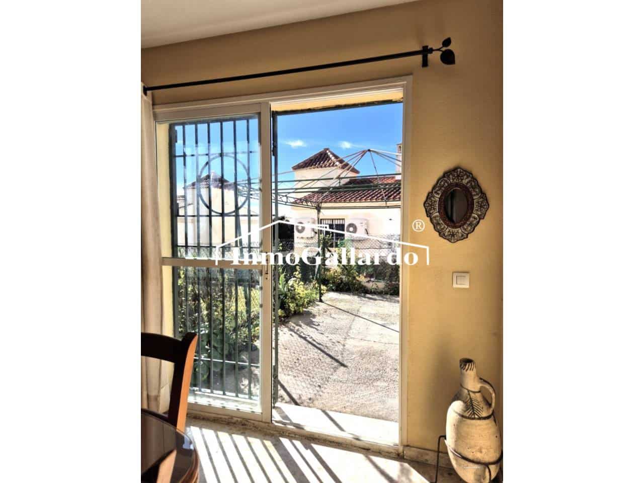 3 Zimmer Doppelhaus zu verkaufen in Velez-Malaga mit Pool Garage - 390.000 € (Ref: 9807543)