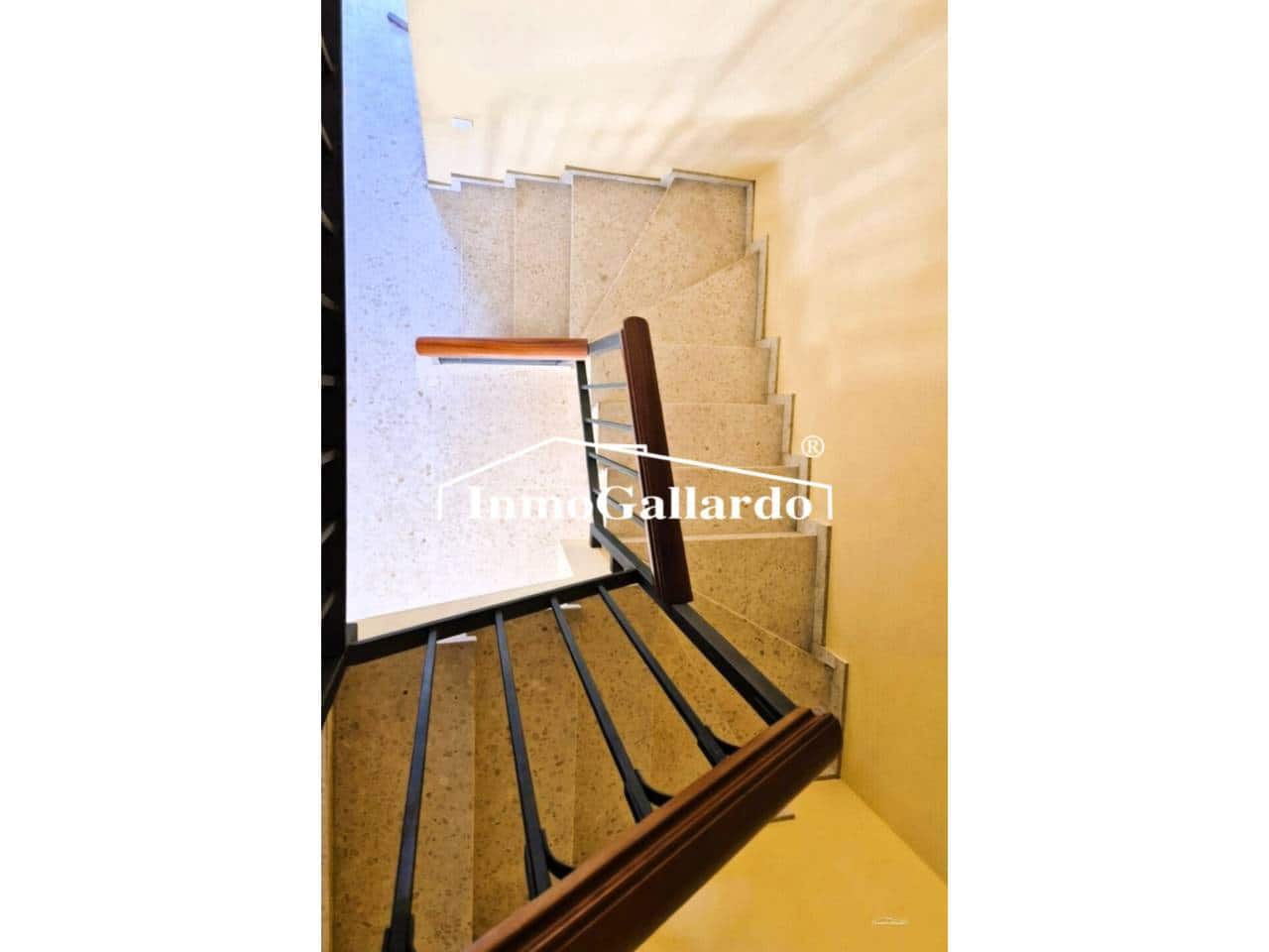 3 Zimmer Doppelhaus zu verkaufen in Velez-Malaga mit Pool Garage - 390.000 € (Ref: 9807543)