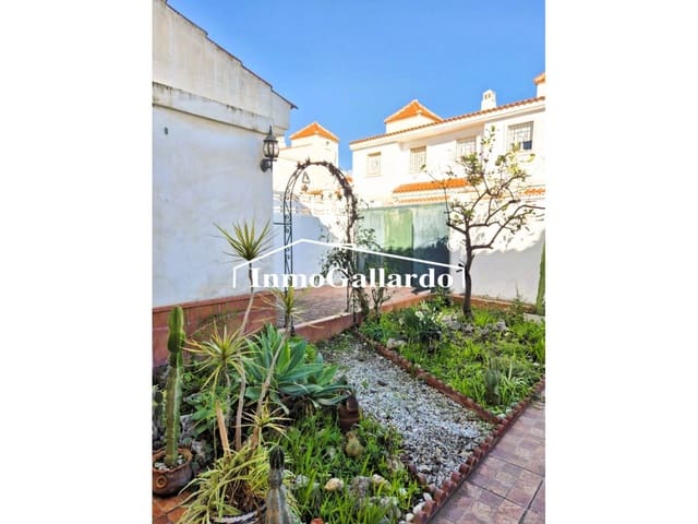 3 Zimmer Doppelhaus zu verkaufen in Vélez-Málaga mit Pool Garage - 390.000 € (Ref: 9807543)