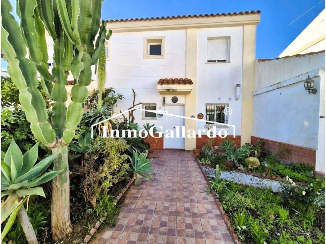 3 Zimmer Doppelhaus zu verkaufen in Velez-Malaga mit Pool Garage - 390.000 € (Ref: 9807543)