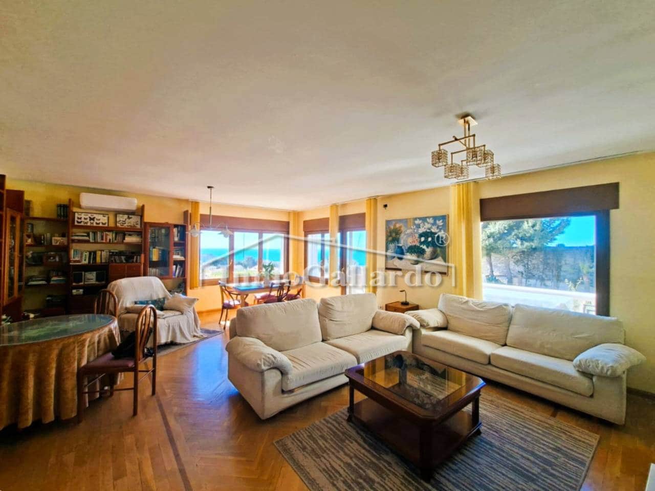 7 slaapkamer Villa te koop in Malaga stad met zwembad garage - € 1.595.000 (Ref: 9807544)