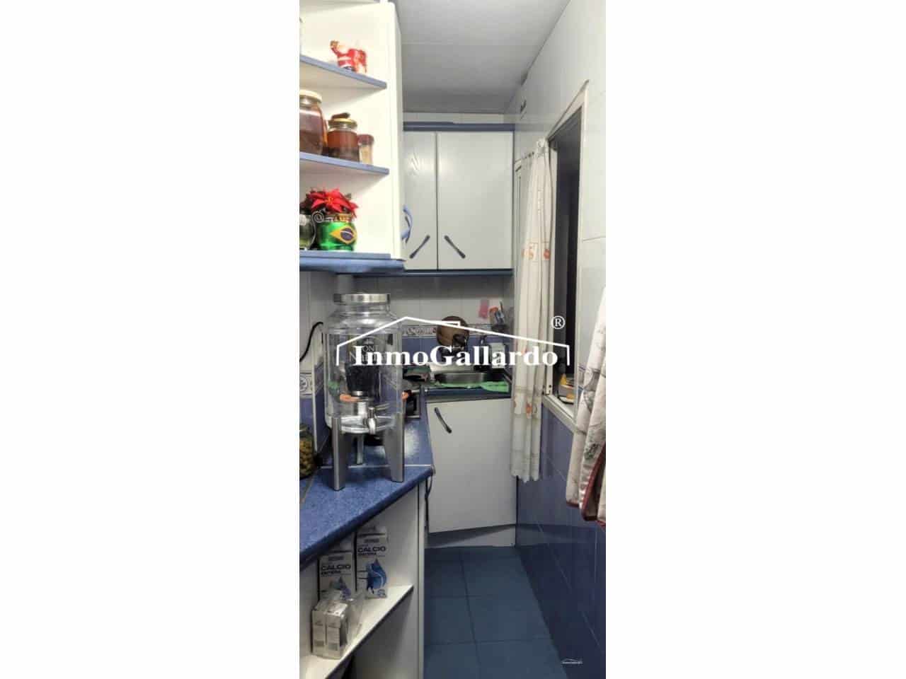 3 soveværelse Lejlighed til salg i Malaga by - € 145.000 (Ref: 9824540)