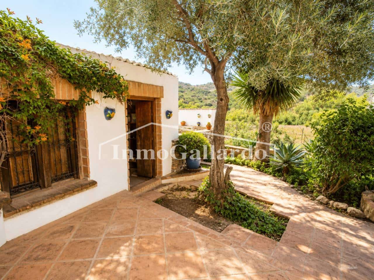 5 bedroom Townhouse for sale in Macharaviaya - € 349,000 (Ref: 9863943)