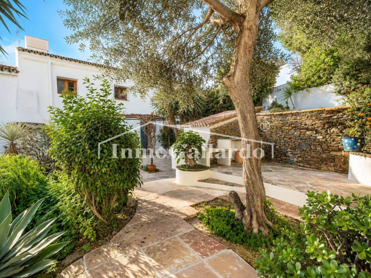 5 bedroom Townhouse for sale in Macharaviaya - € 349,000 (Ref: 9863943)