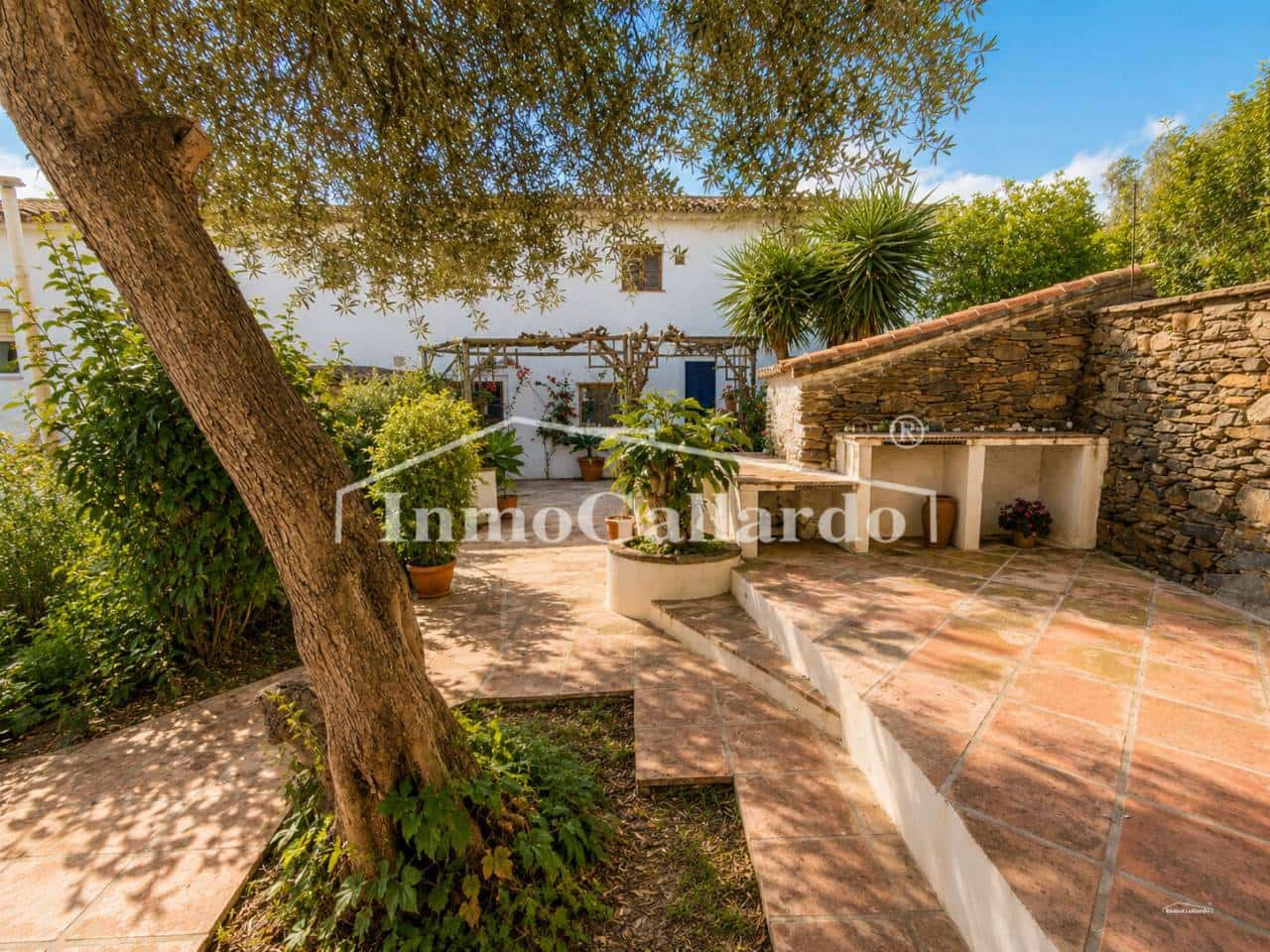 5 bedroom Townhouse for sale in Macharaviaya - € 349,000 (Ref: 9863943)