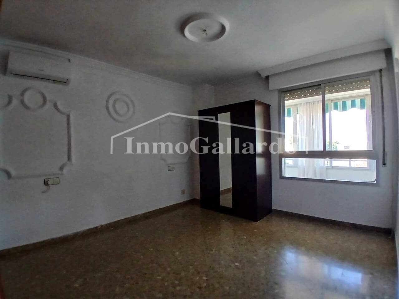 4 makuuhuone Asunto vuokrattavana paikassa Malaga kaupunki mukana 
autotalli - 1 700 € (Ref: 9877739)