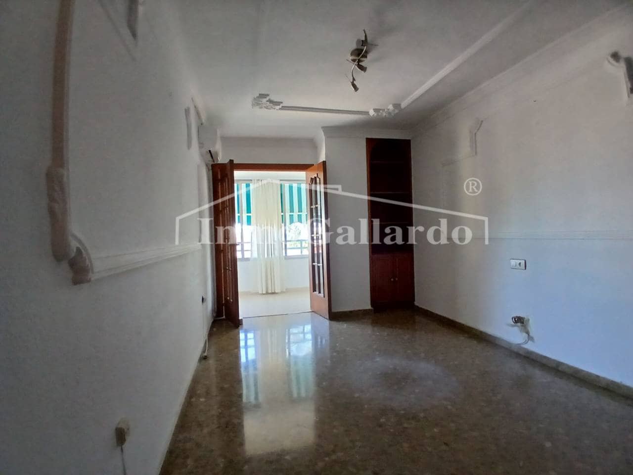 4 makuuhuone Asunto vuokrattavana paikassa Malaga kaupunki mukana 
autotalli - 1 700 € (Ref: 9877739)