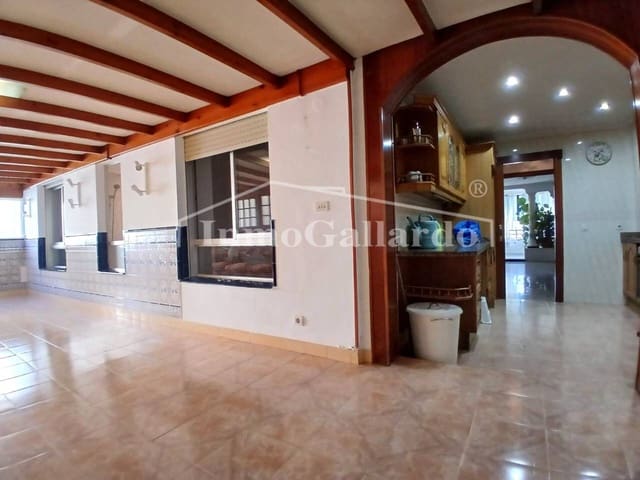 4 soverom Leilighet til leie i El Palo, Málaga by med garasje - € 1 700 (Ref: 9877739)