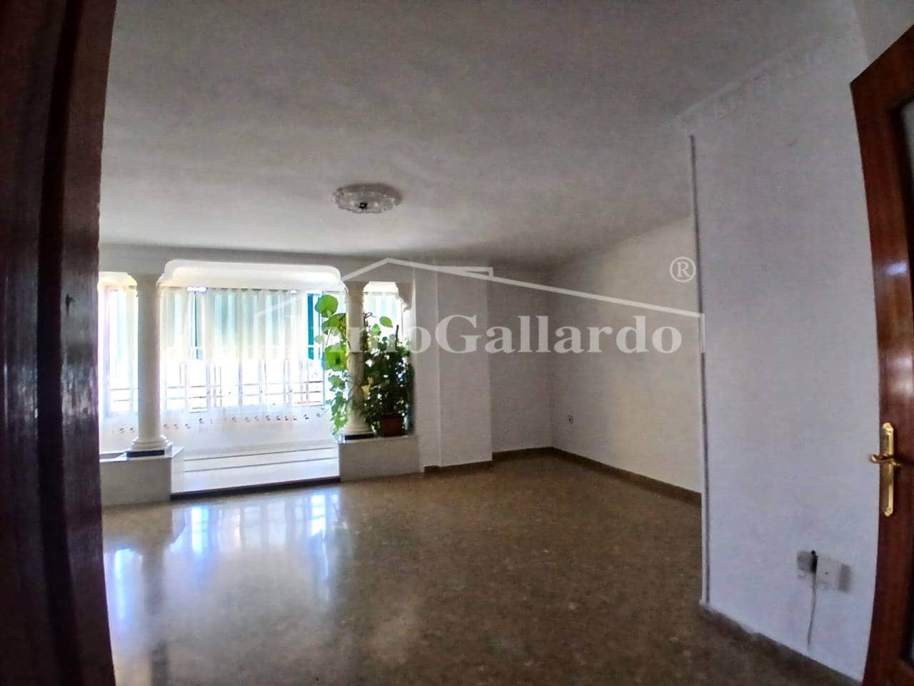 4 makuuhuone Asunto vuokrattavana paikassa Malaga kaupunki mukana 
autotalli - 1 700 € (Ref: 9877739)