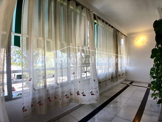 4 soverom Leilighet til leie i El Palo, Málaga by med garasje - € 1 700 (Ref: 9877739)