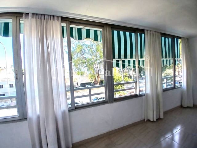 4 soverom Leilighet til leie i El Palo, Málaga by med garasje - € 1 700 (Ref: 9877739)