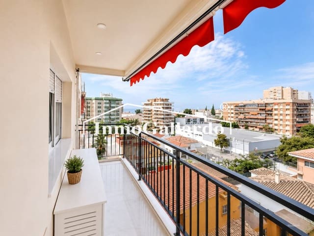 3 soveværelse Lejlighed til salg i El Palo, Málaga by - € 560.000 (Ref: 9889663)