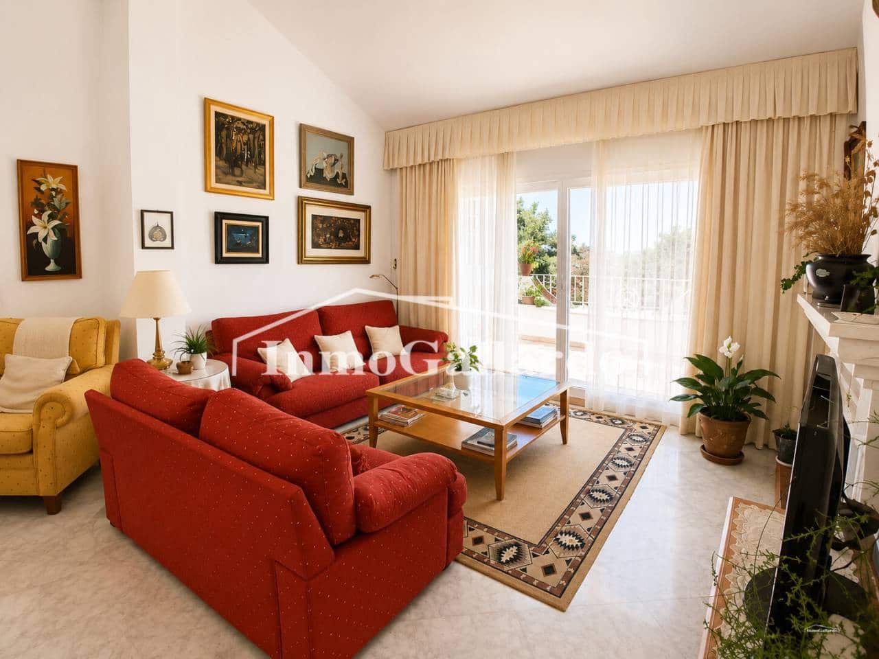 6 chambre Villa/Maison Semi-Mitoyenne à vendre à Malaga ville avec garage - 1 057 000 € (Ref: 9895680)