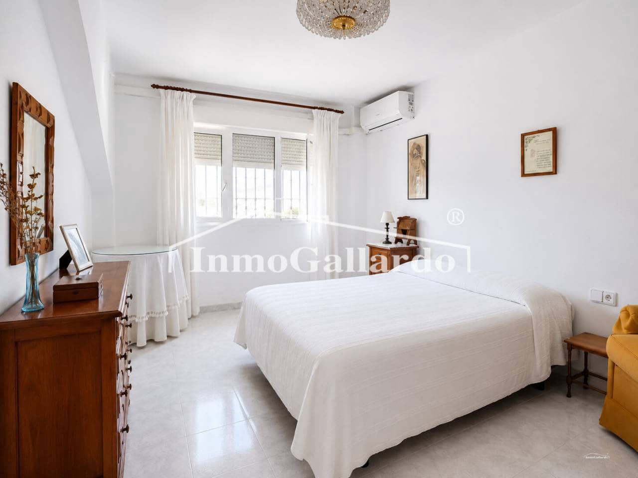 6 chambre Villa/Maison Semi-Mitoyenne à vendre à Malaga ville avec garage - 1 057 000 € (Ref: 9895680)