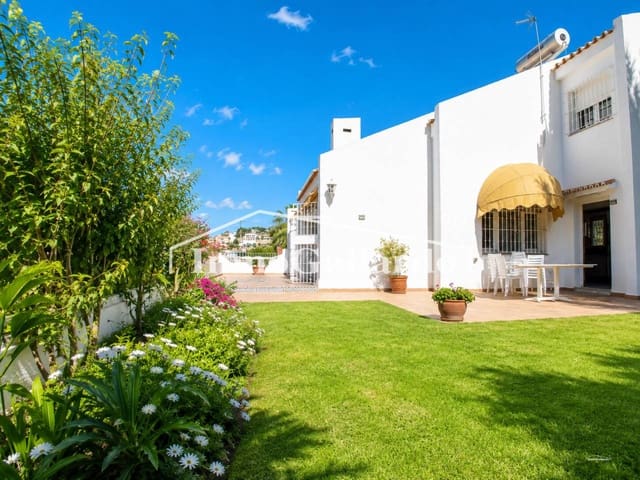6 chambre Villa/Maison Semi-Mitoyenne à vendre à Miraflores del Palo, Malaga ville - 1 057 000 € (Ref: 9895680)