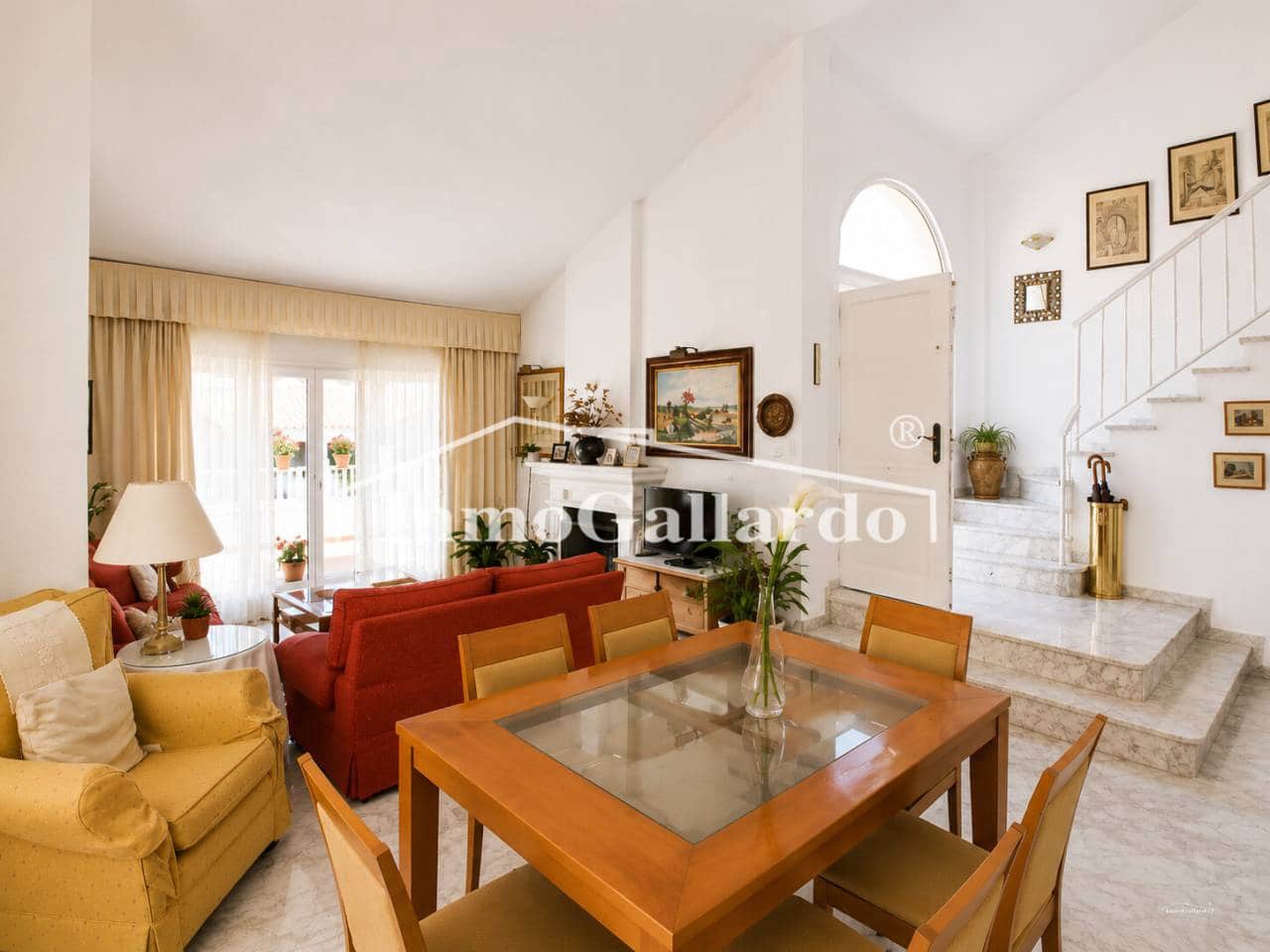 6 chambre Villa/Maison Semi-Mitoyenne à vendre à Malaga ville avec garage - 1 057 000 € (Ref: 9895680)