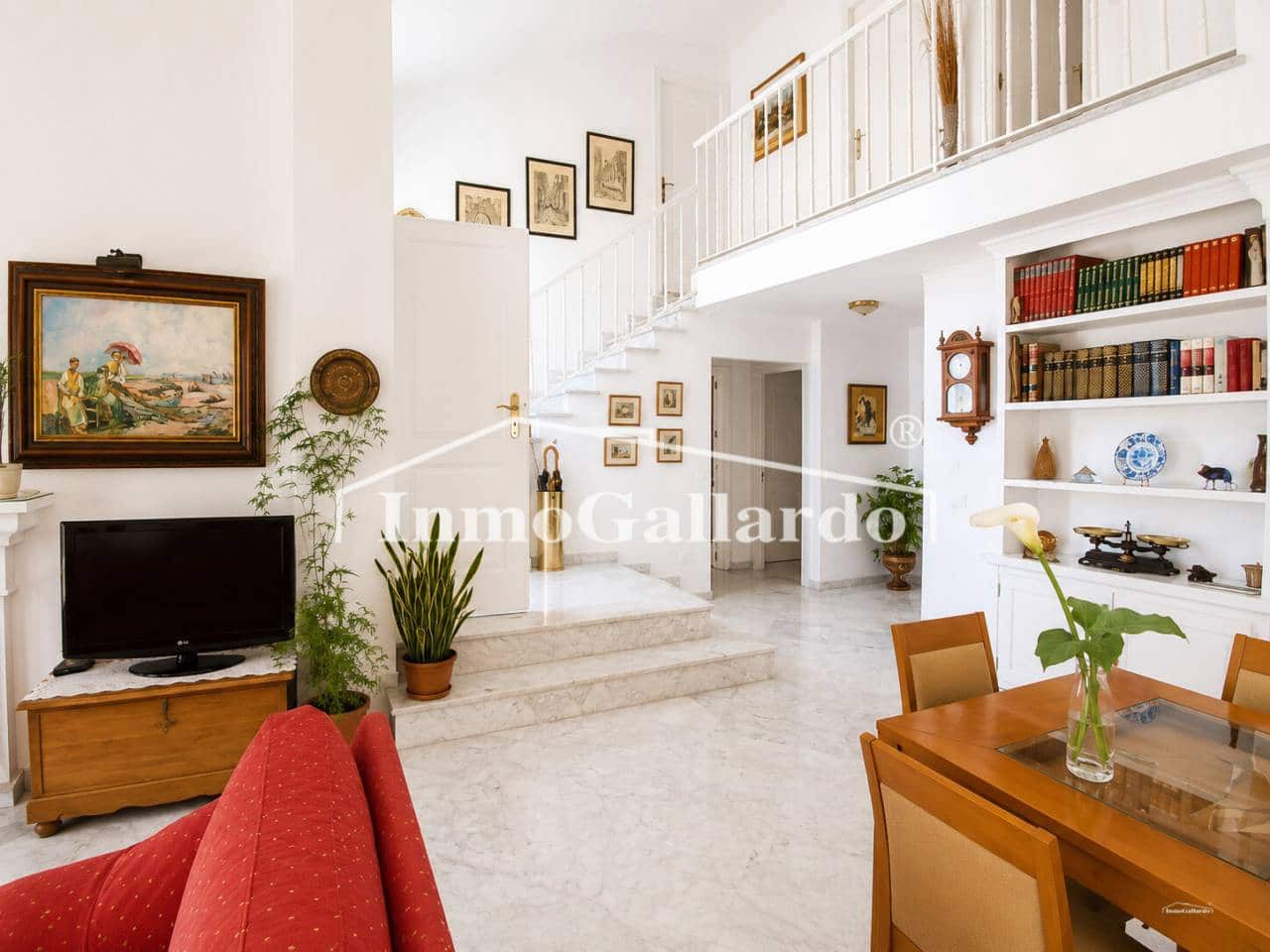 6 chambre Villa/Maison Semi-Mitoyenne à vendre à Malaga ville avec garage - 1 057 000 € (Ref: 9895680)