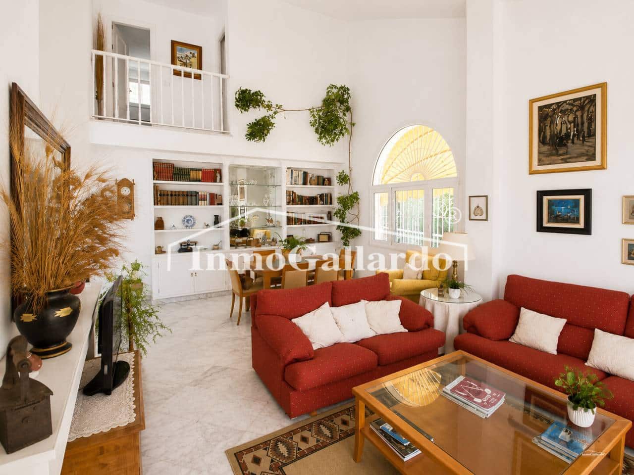 6 chambre Villa/Maison Semi-Mitoyenne à vendre à Malaga ville avec garage - 1 057 000 € (Ref: 9895680)