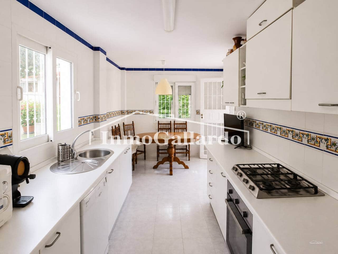 6 chambre Villa/Maison Semi-Mitoyenne à vendre à Malaga ville avec garage - 1 057 000 € (Ref: 9895680)