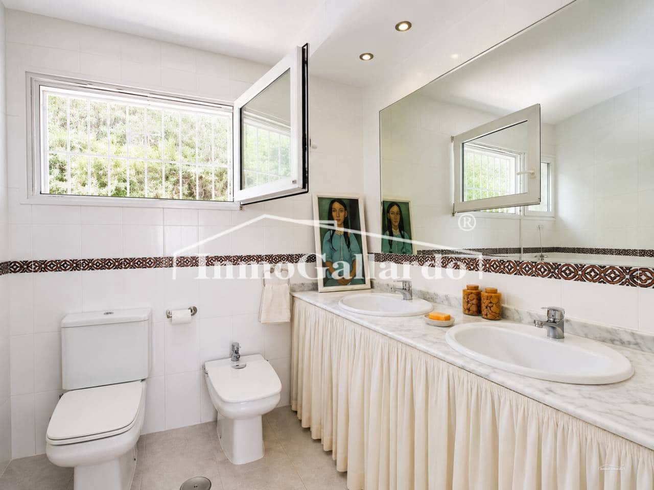 6 chambre Villa/Maison Semi-Mitoyenne à vendre à Malaga ville avec garage - 1 057 000 € (Ref: 9895680)