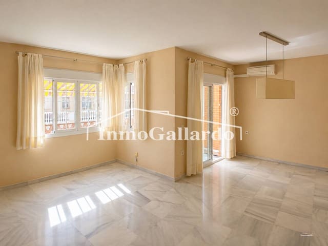 3 chambre Maison de Ville à vendre à Rincón de la Victoria avec garage - 472 000 € (Ref: 9909931)