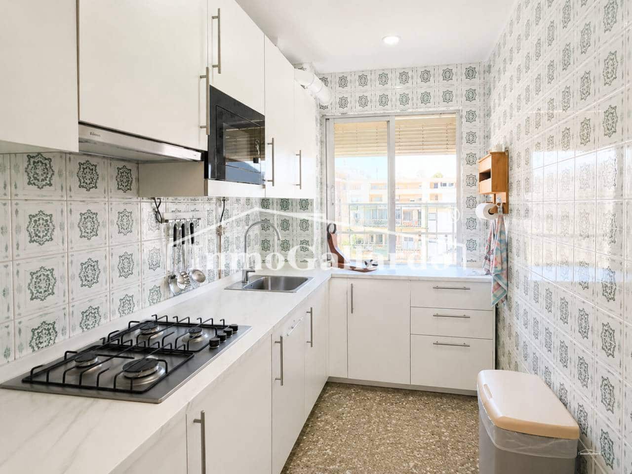Piso de 1 habitación en Vélez-Málaga en venta con piscina - 249.000 € (Ref: 9919239)