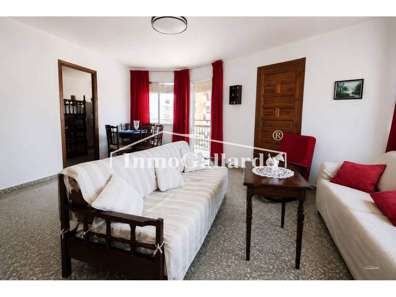 Piso de 1 habitación en Vélez-Málaga en venta con piscina - 249.000 € (Ref: 9919239)