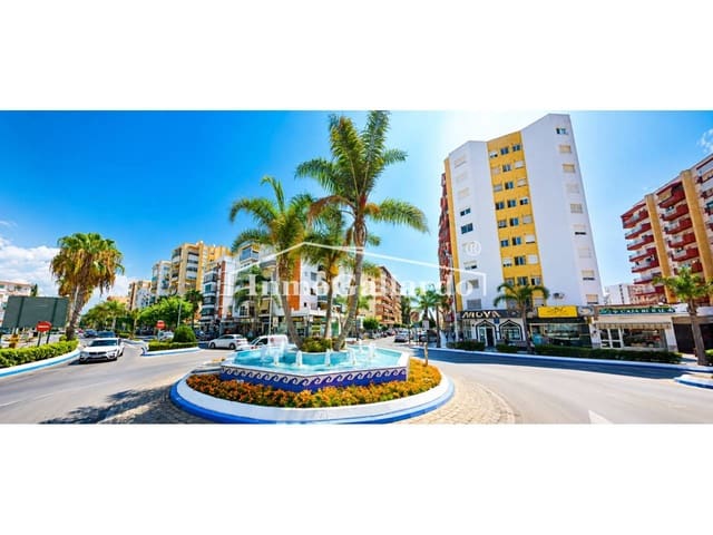 Piso de 1 habitación en Vélez-Málaga en venta con piscina - 249.000 € (Ref: 9919239)