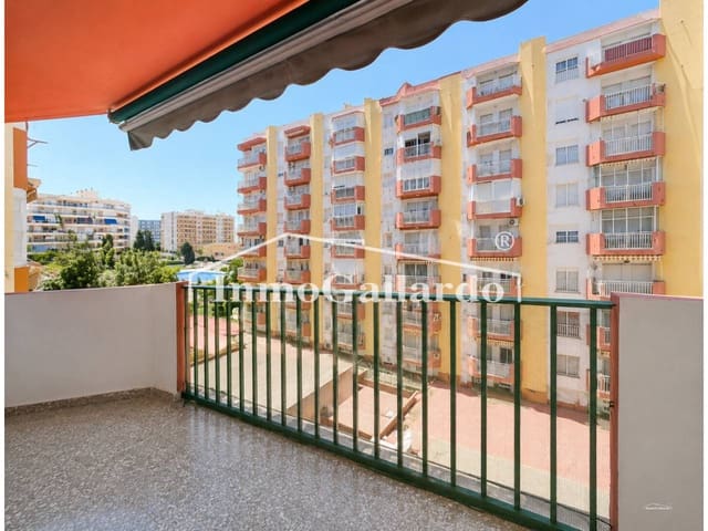 Piso de 1 habitación en Vélez-Málaga en venta con piscina - 249.000 € (Ref: 9919239)