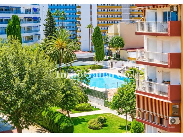 Piso de 1 habitación en Vélez-Málaga en venta con piscina - 249.000 € (Ref: 9919239)