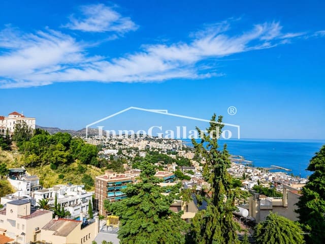 5 soveværelse Rækkehus til salg i Málaga by med swimmingpool garage - € 833.900 (Ref: 9941660)