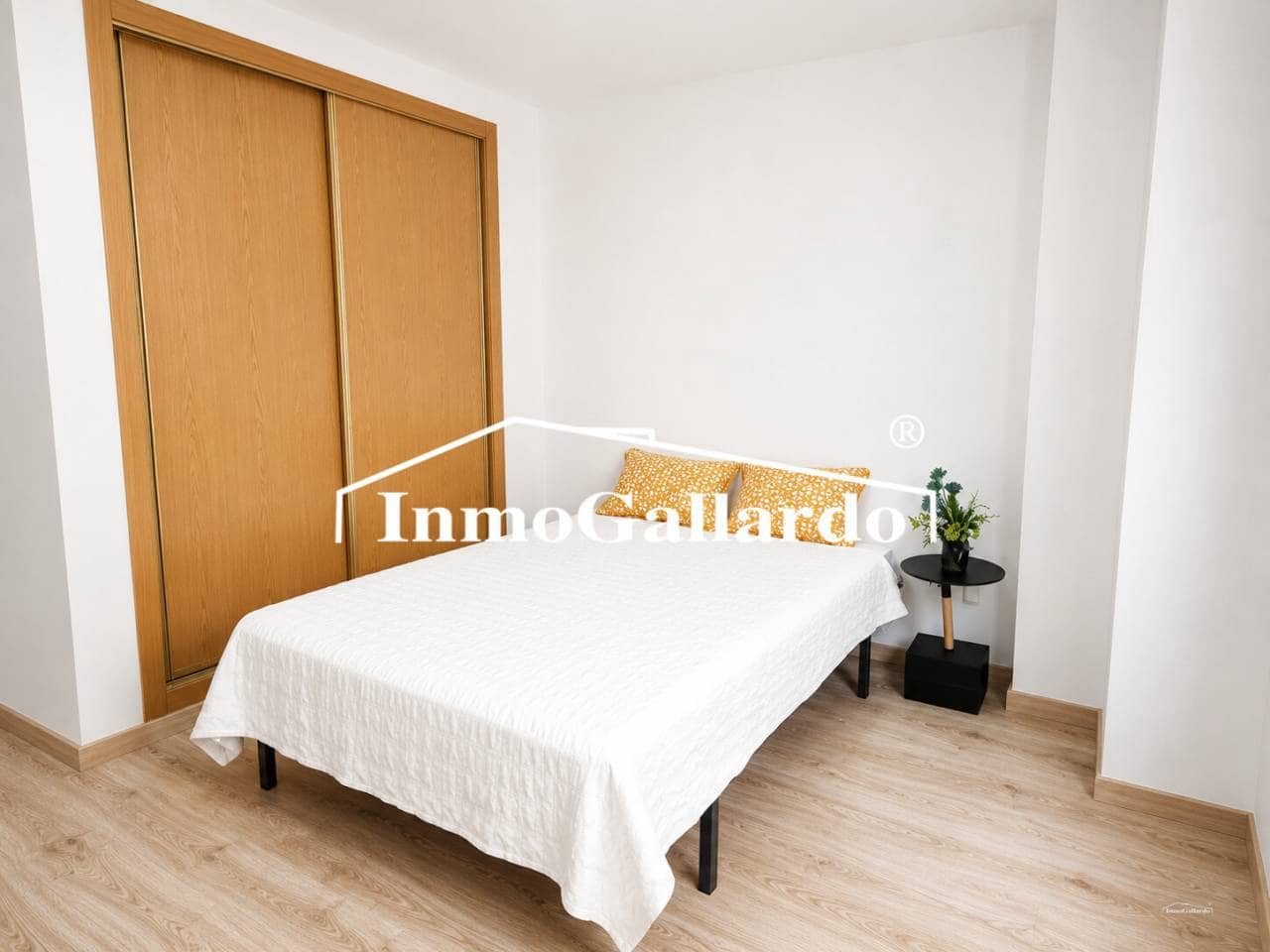 2 slaapkamer Flat te koop in Malaga stad met garage - € 280.000 (Ref: 9990079)