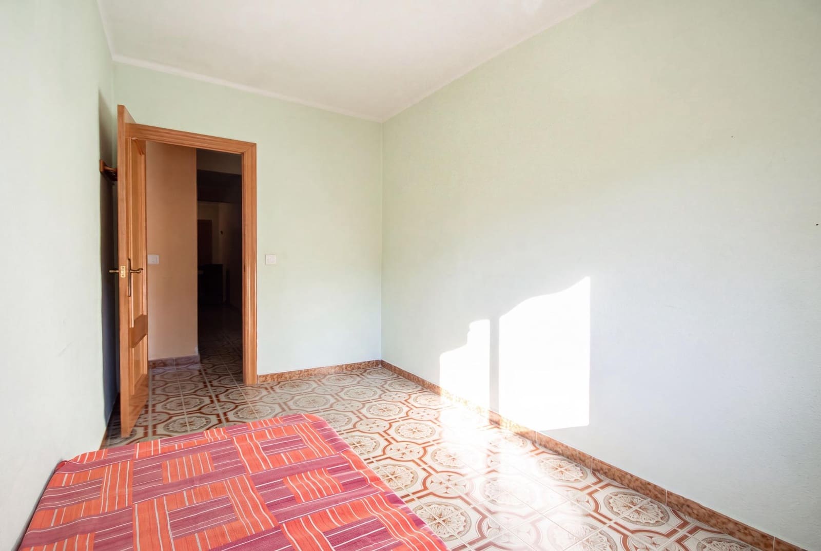 4 slaapkamer Flat te koop in Valencia stad met garage - € 285.000 (Ref: 10173964)